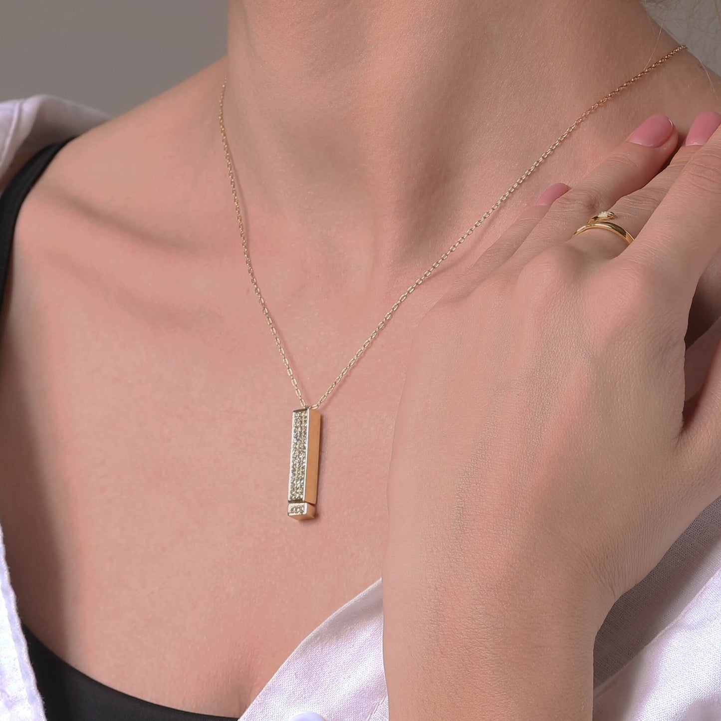 Rose Gold Necklace "I Love You" - An Eternal Jewelry