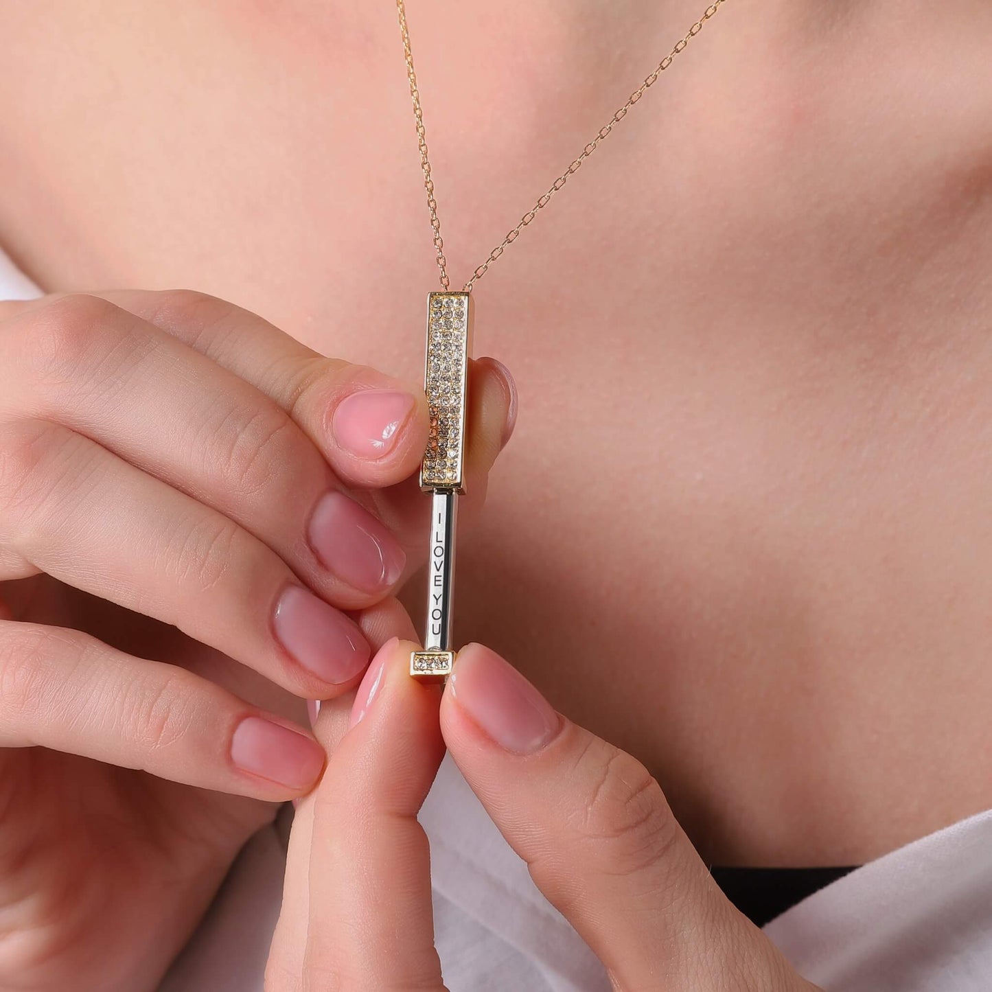 Rose Gold Necklace "I Love You" - An Eternal Jewelry