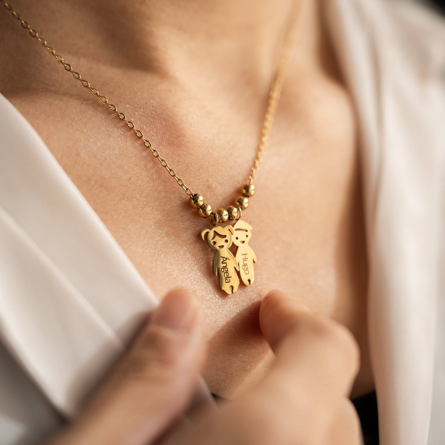 Personalized Necklace - "Family" ES