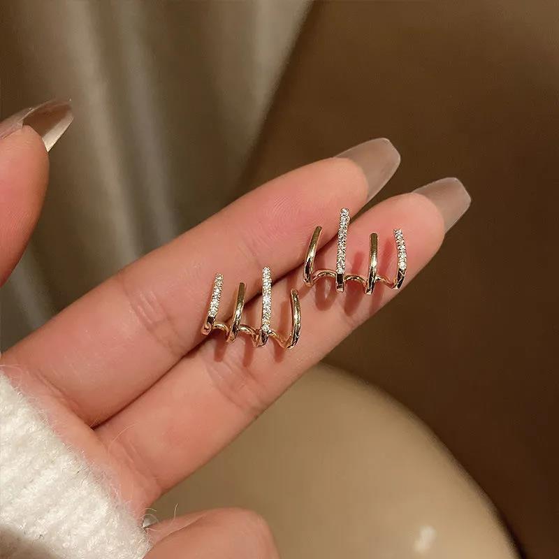 Earrings - "Claw"