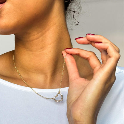 Charming Heart-Shaped Pendant Necklace