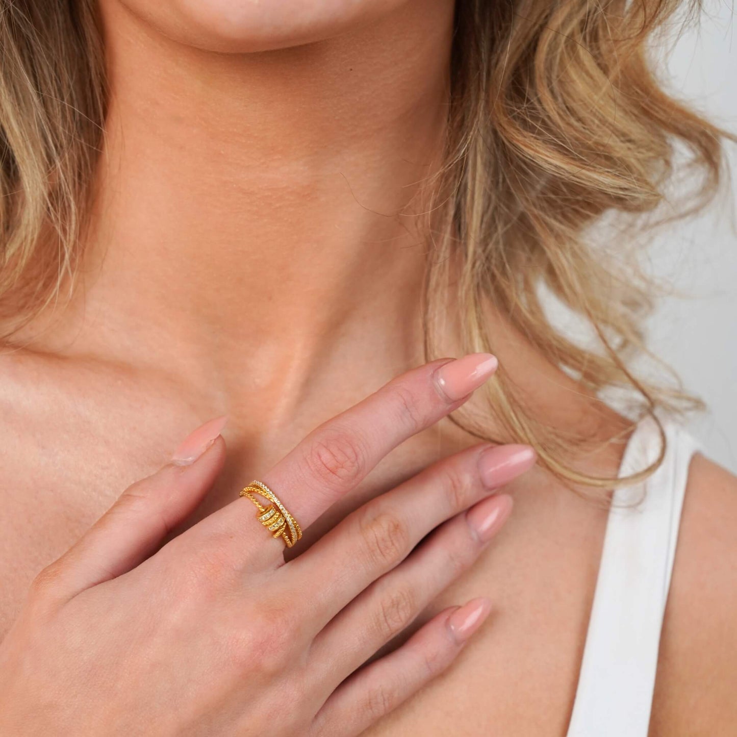 Eternal Knot-Shaped Ring