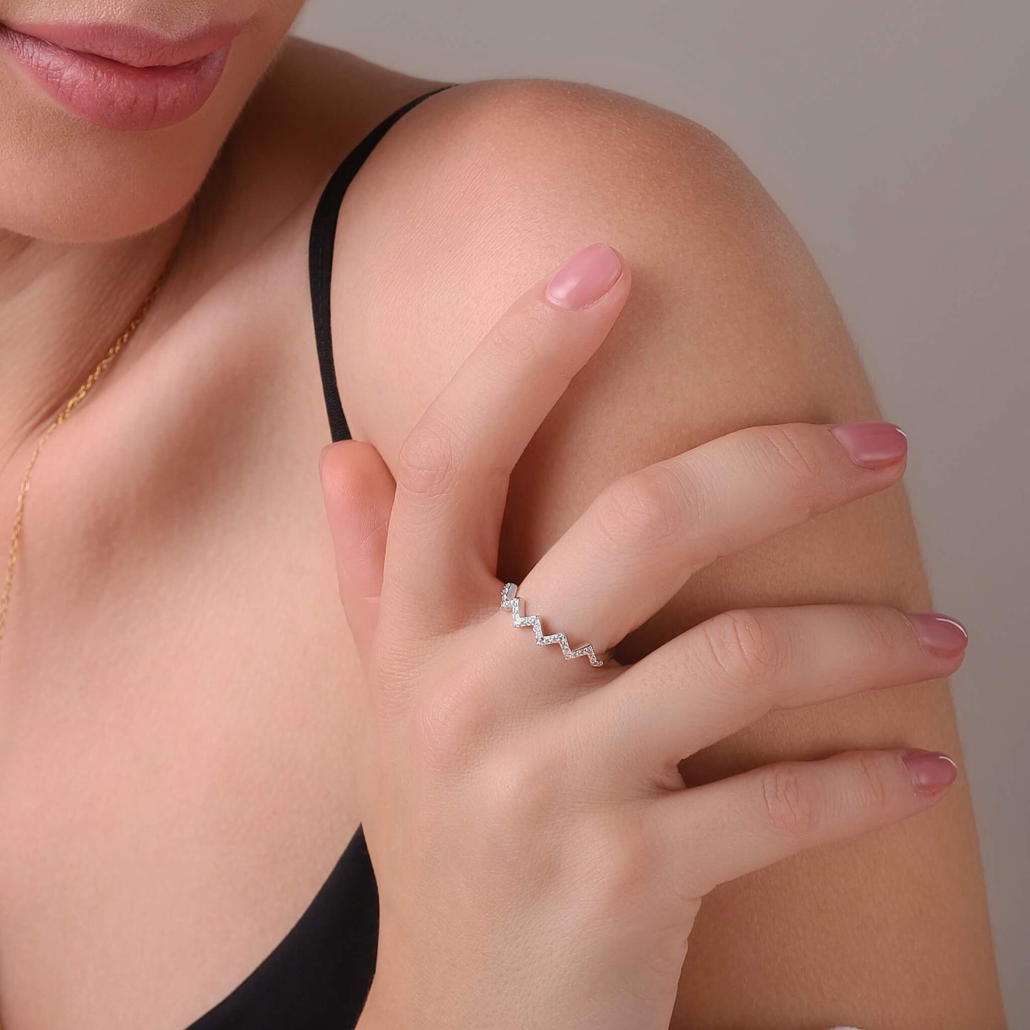 Elegant Ring in Rose Gold Highs & Lows