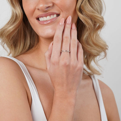 Elegant Wave Ring with Floating Design